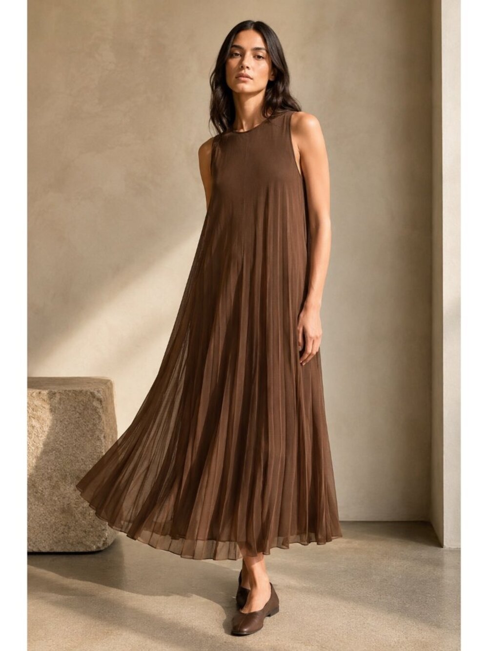 Vince XL Brown Pleated Mesh Midi Maxi Dress Sleeveless A-Line Minimalist 49”
